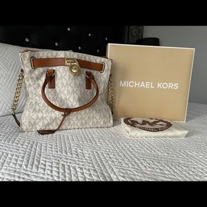 Michael Kors Hampton Purse
